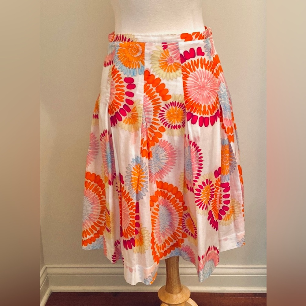 BCBGMAXAZRIA Red White Orange Floral SZ 4 Festival Boho Feminine Chic Full Skirt